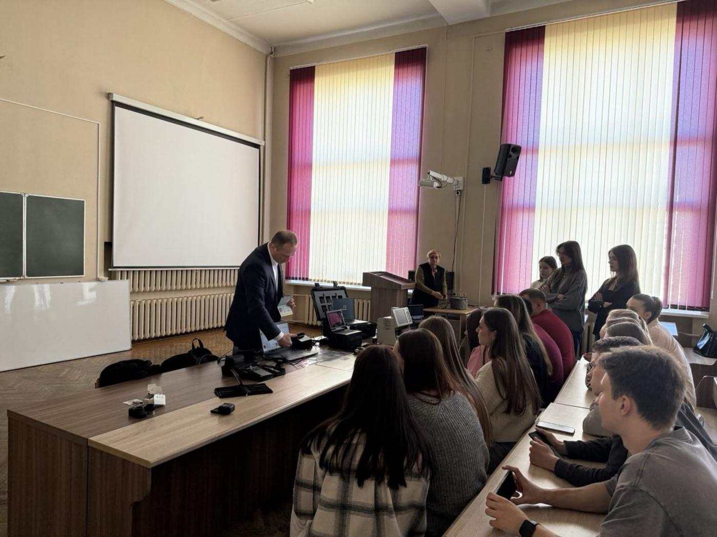 Практико-ориентированное занятие по работе с оборудованием и приборами ООО «Регула»